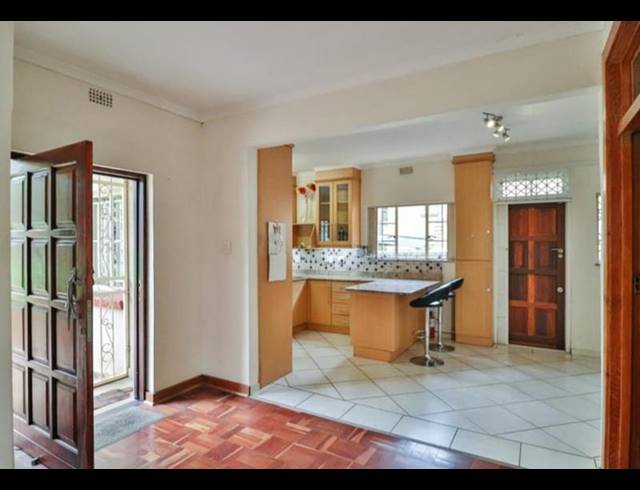 3 BEDROOM HOUSE FOR SALE IN KENSINGTON